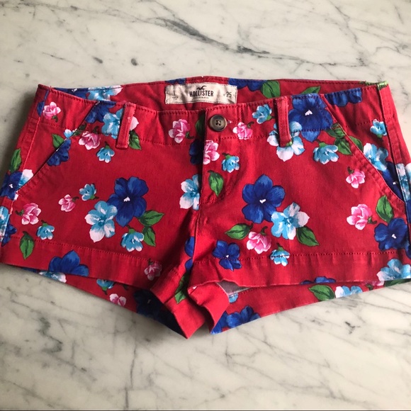 hollister floral shorts